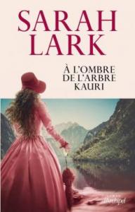 A L'OMBRE DE L'ARBRE KAURI