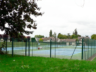 Terrain de tennis